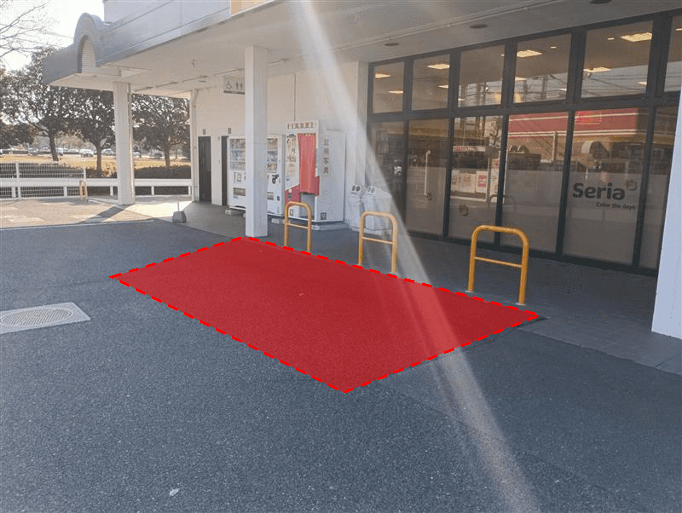 屋外軒先(セリア側入口) キッチンカーや販促プロモーションにおすすめな催事イベントスペース