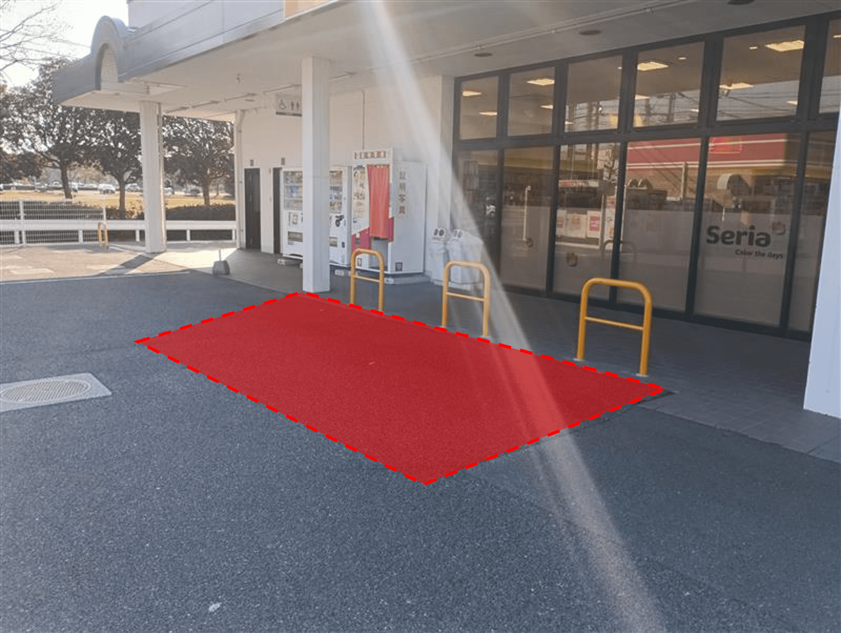 屋外軒先(セリア側入口) キッチンカーや販促プロモーションにおすすめな催事イベントスペース