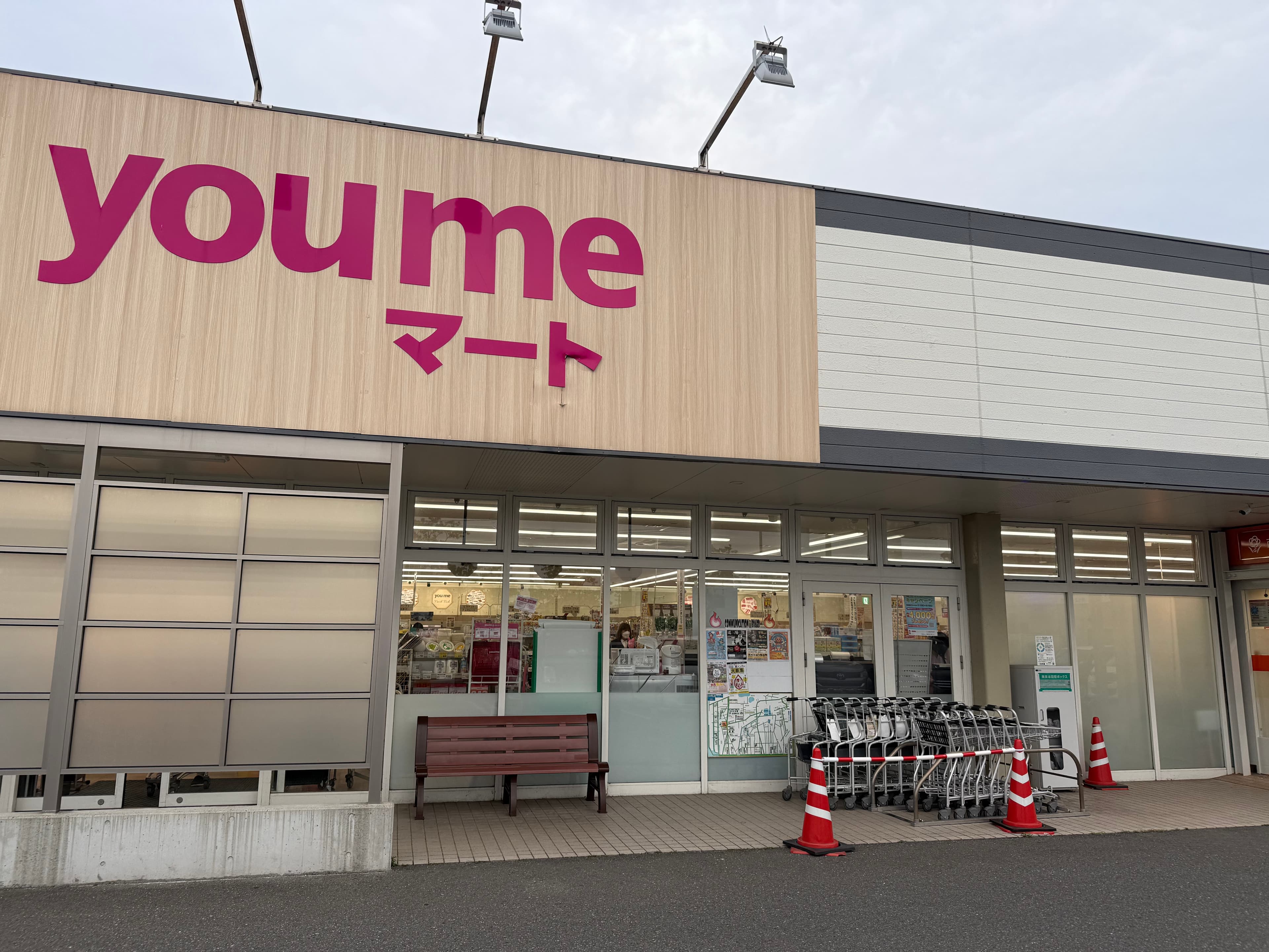 屋外軒先 物販のポップアップストアや販促プロモーションにおすすめな催事イベントスペース1