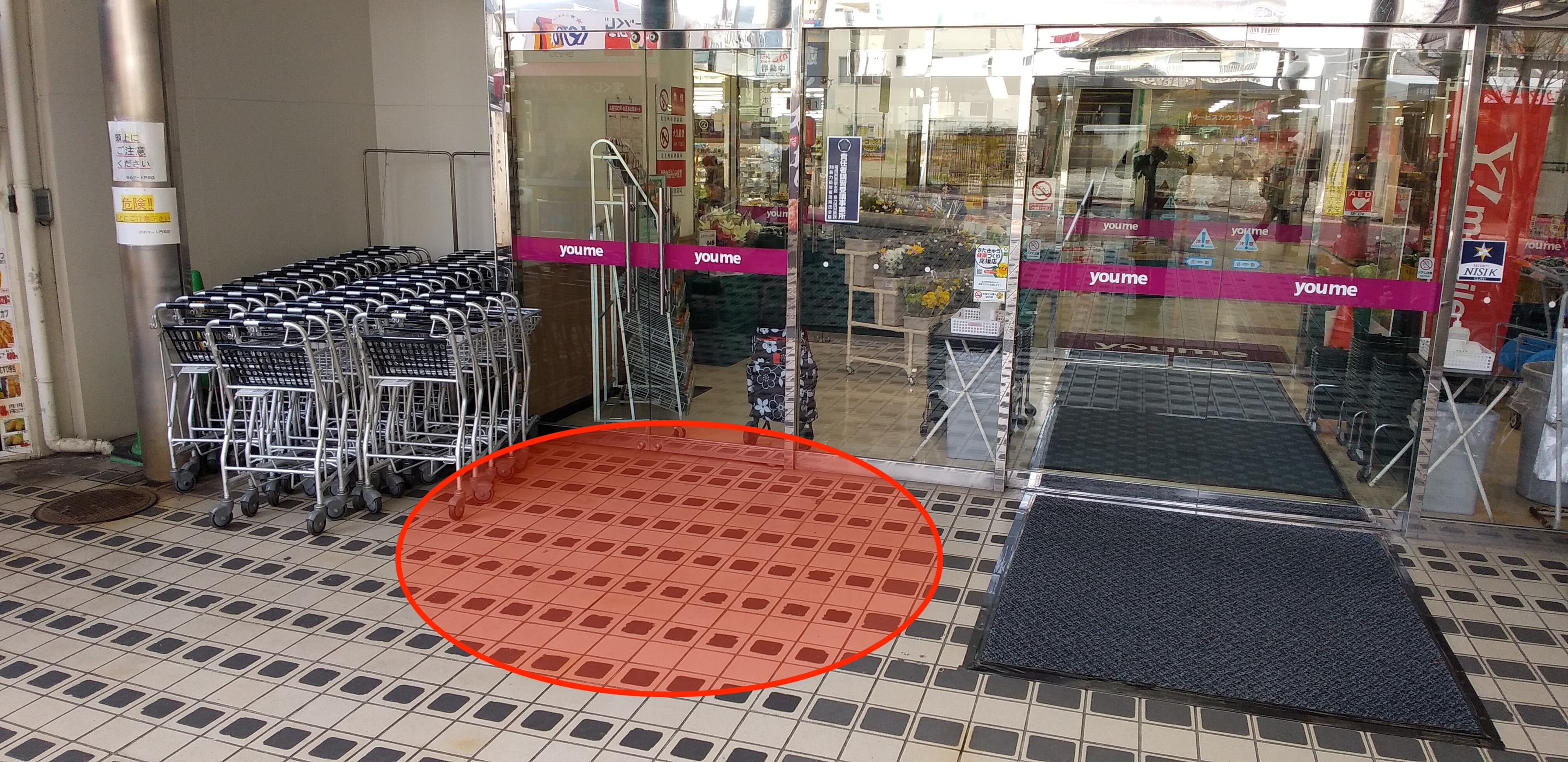 屋外軒先 販促プロモーションや物販のポップアップストアにおすすめな催事イベントスペース