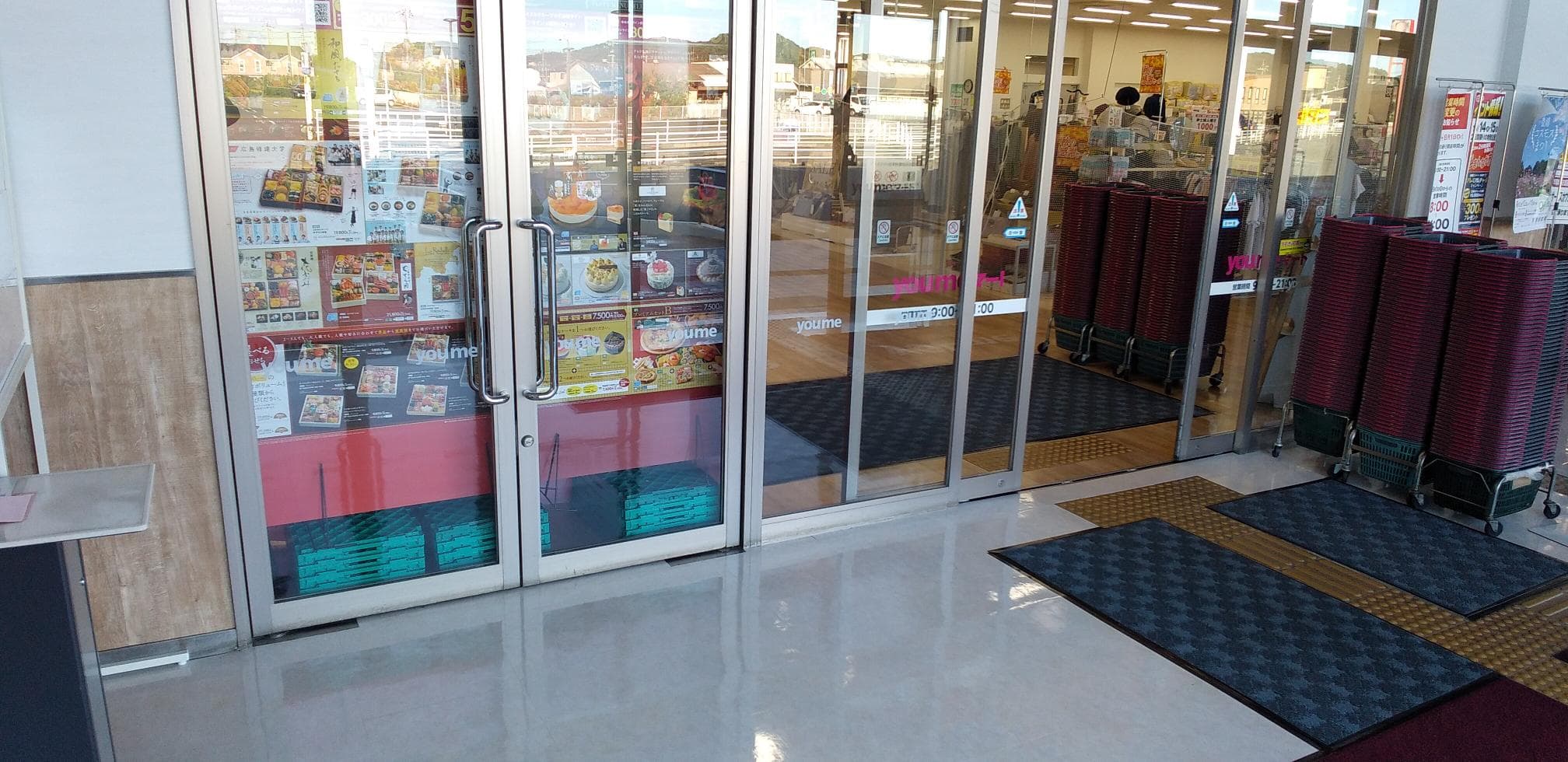 風除室 物販・販促プロモーションにおすすめな催事イベントスペース1